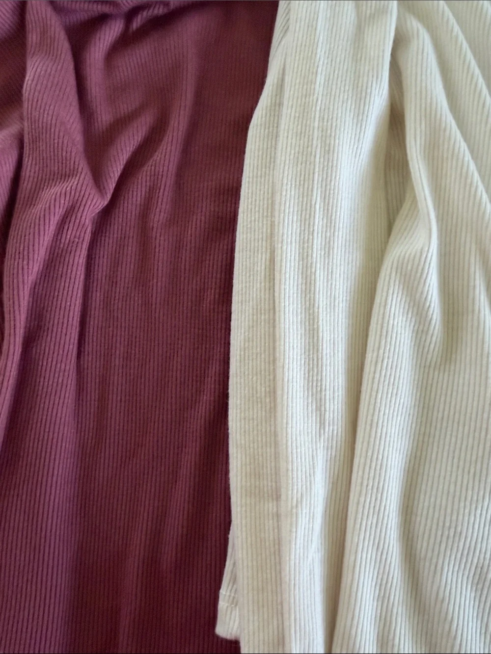 Old Navy Ribbed Long-Sleeve Scoop Neck Top - Mauve & Cream